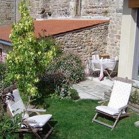 Du Besset Holiday home Pradelles